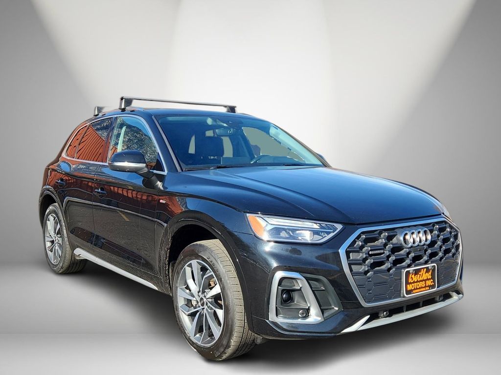 2023 Audi Q5 Premium Plus's photo