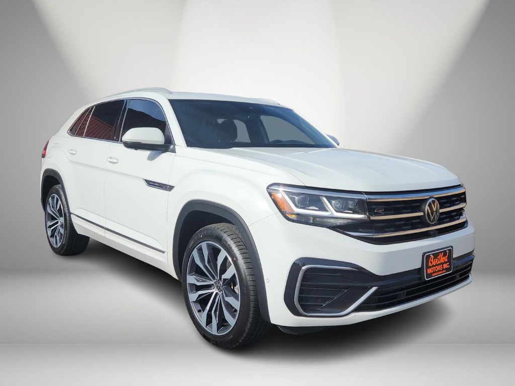 2022 Volkswagen Atlas Cross Sport SEL Premium R-Line's photo