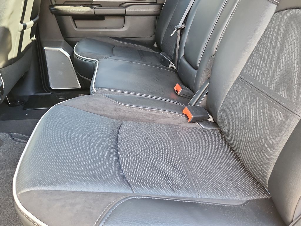 2026 RAM 2500 Laramie - Photo 9