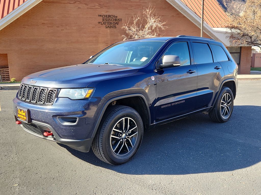 2018 Jeep Grand Cherokee Trailhawk photo 3