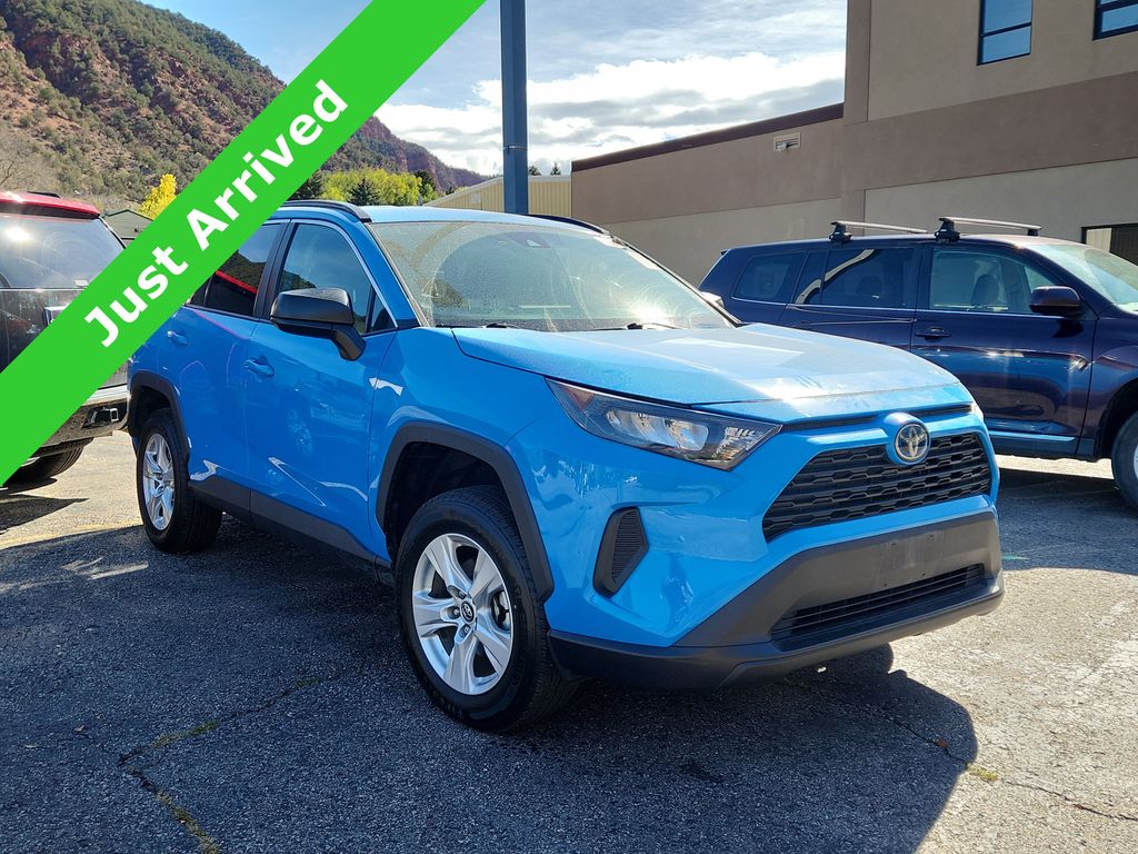 2021 Toyota RAV4 LE