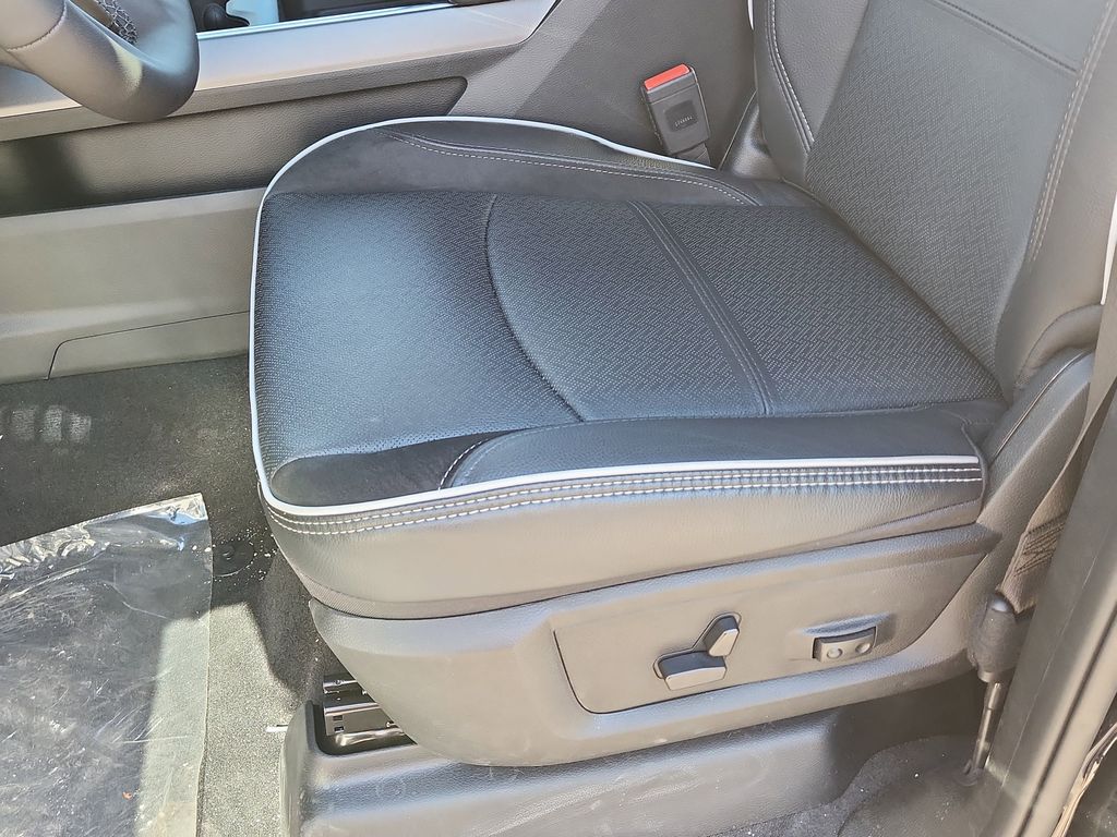 2026 RAM 2500 Laramie - Photo 7