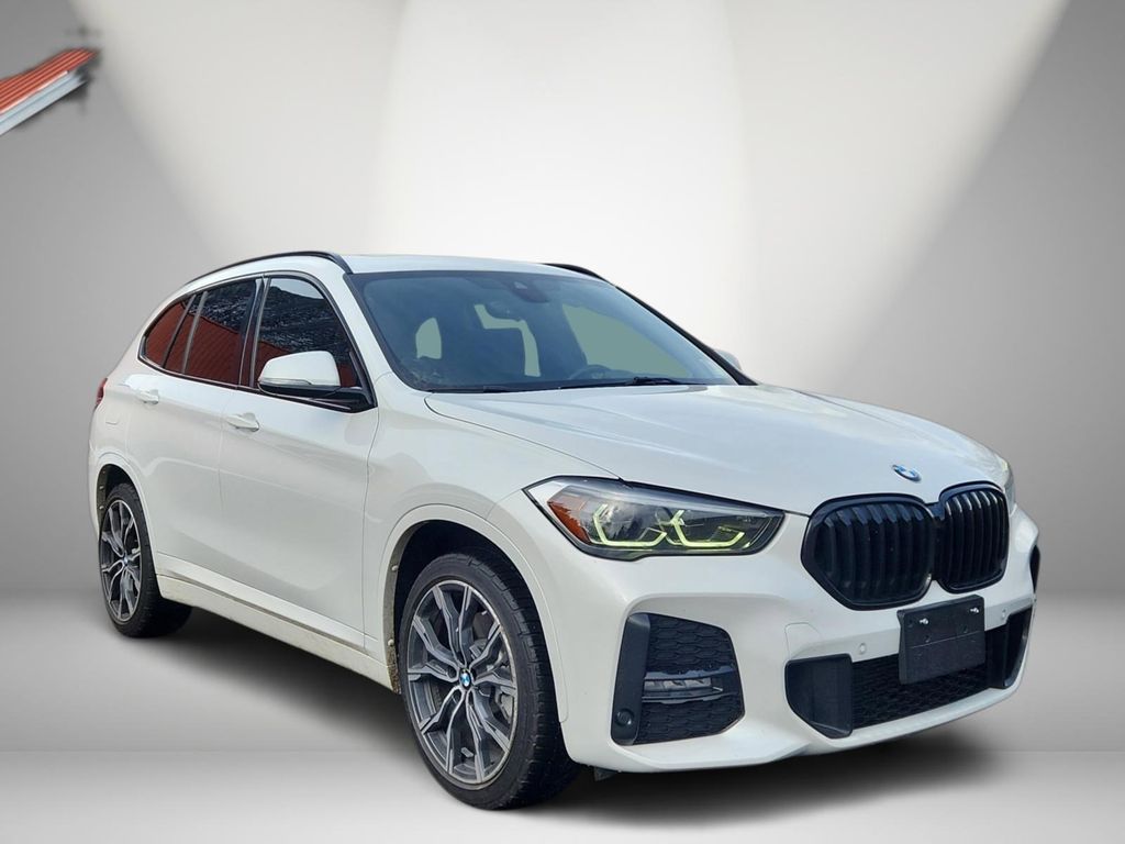 2021 BMW X1 28i's photo