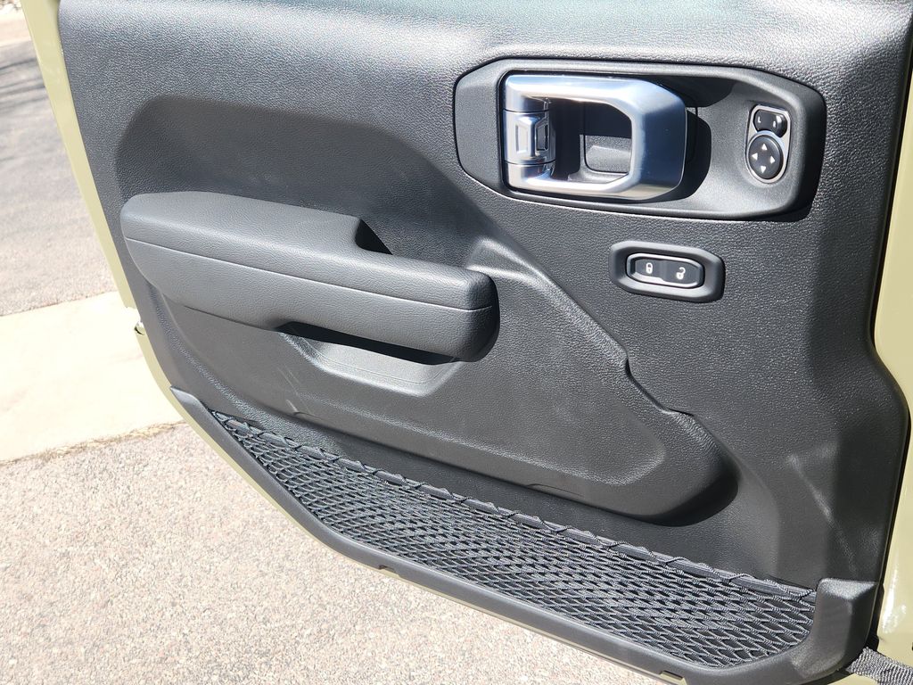 2026 Jeep Wrangler 4-Door Rubicon - Photo 6
