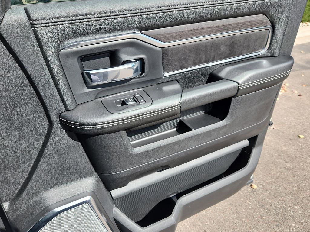 2026 RAM 2500 Laramie - Photo 15