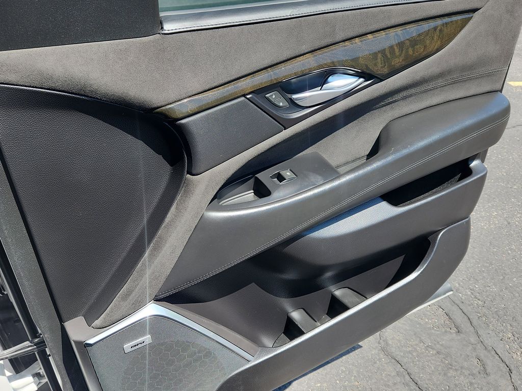 2019 Cadillac Escalade ESV Platinum - Photo 19