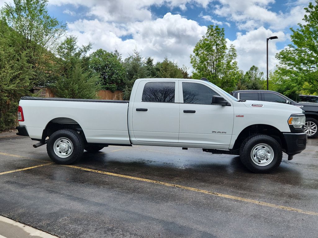 3C6UR5HJ7KG600988