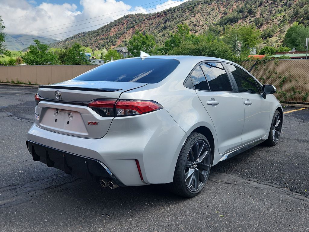 2024 Toyota Corolla XSE photo 3