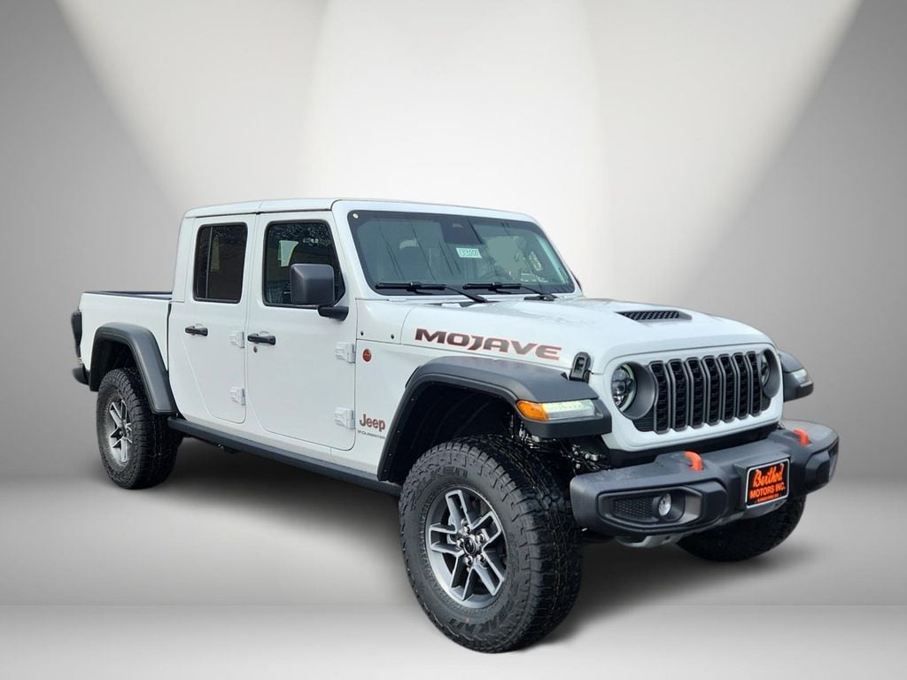 2026 Jeep Gladiator Mojave's photo