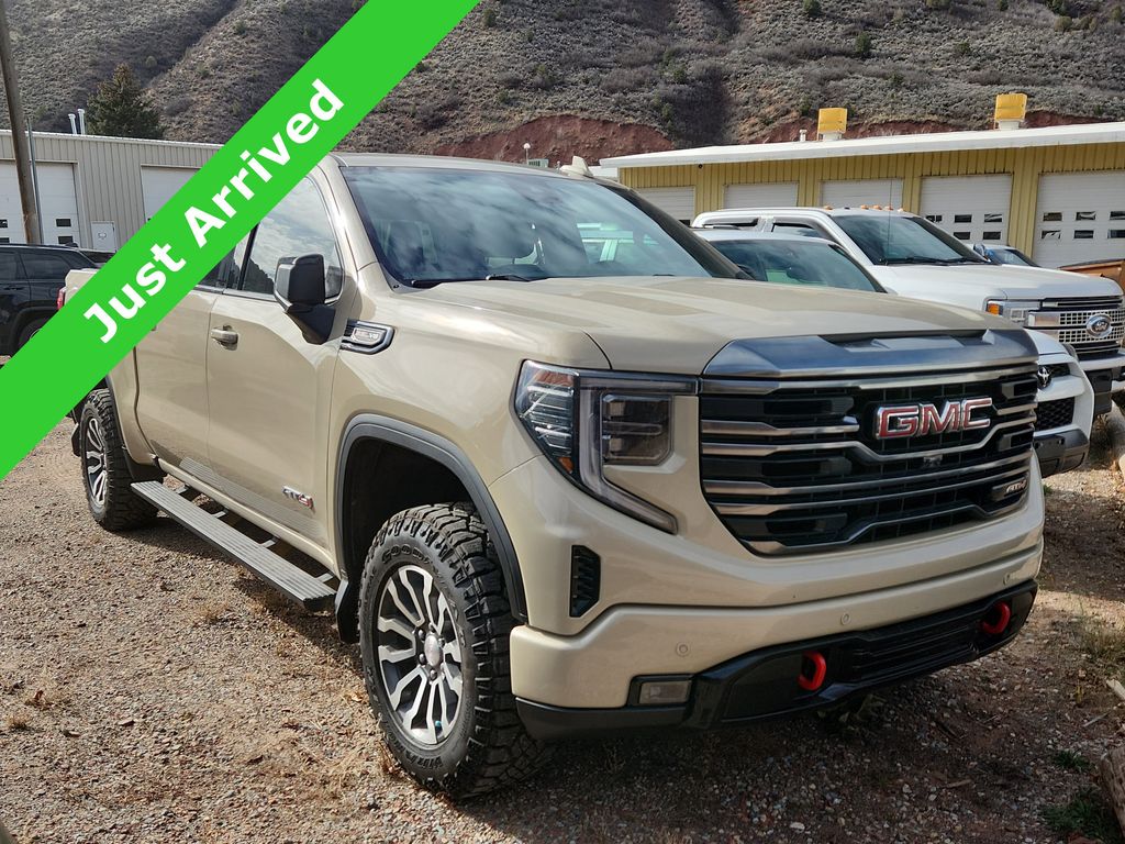 2022 GMC Sierra 1500 AT4's photo