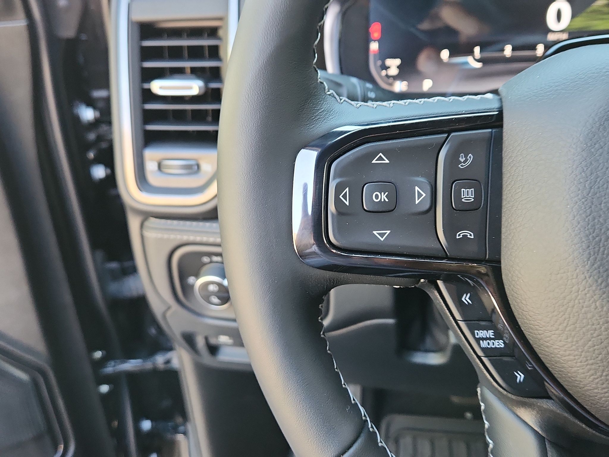 2026 RAM 1500 Limited - Photo 14