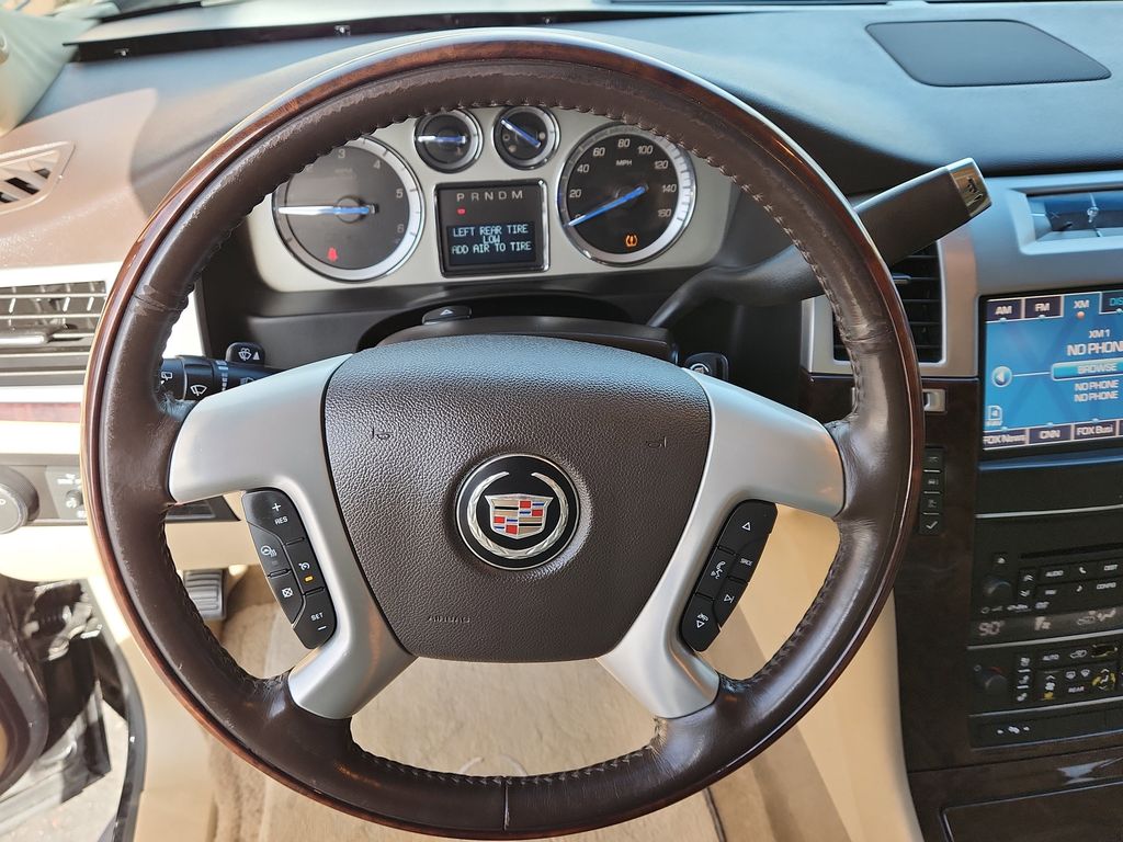 2013 Cadillac Escalade Luxury - Photo 23