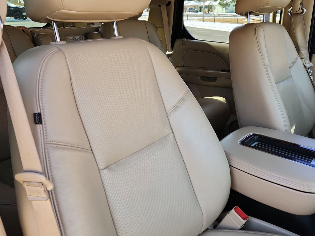 2013 Cadillac Escalade Luxury - Photo 15