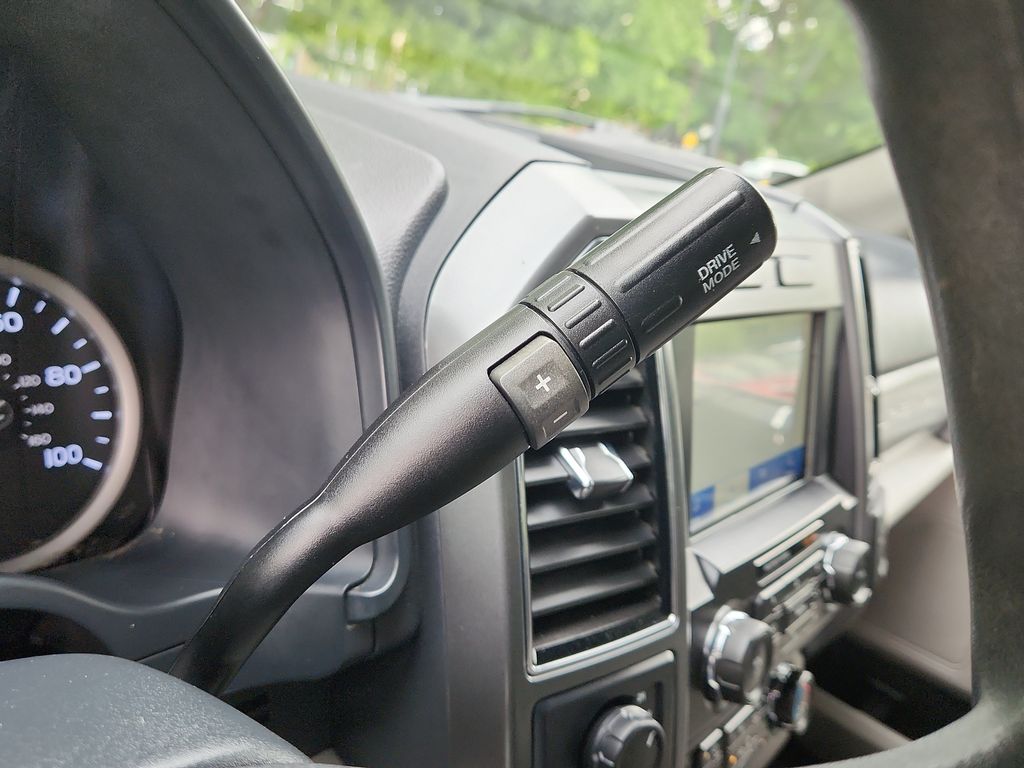 2022 Ford F-250 Super Duty XLT - Photo 18
