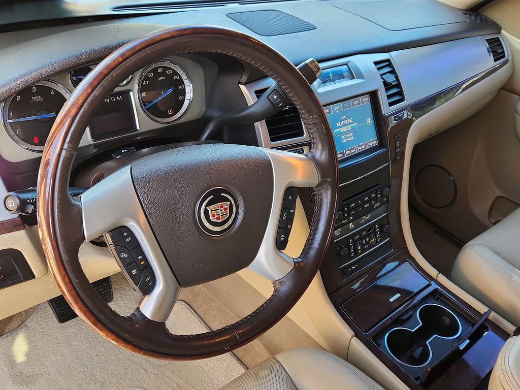 2013 Cadillac Escalade Luxury - Photo 7
