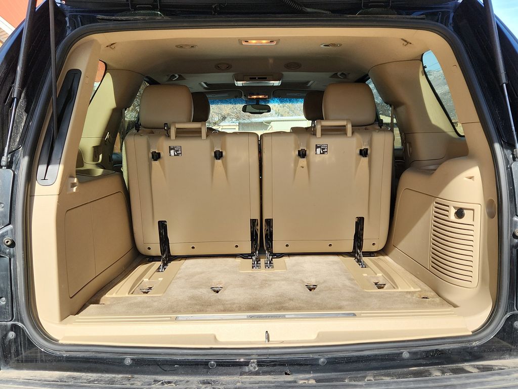 2013 Cadillac Escalade Luxury - Photo 12