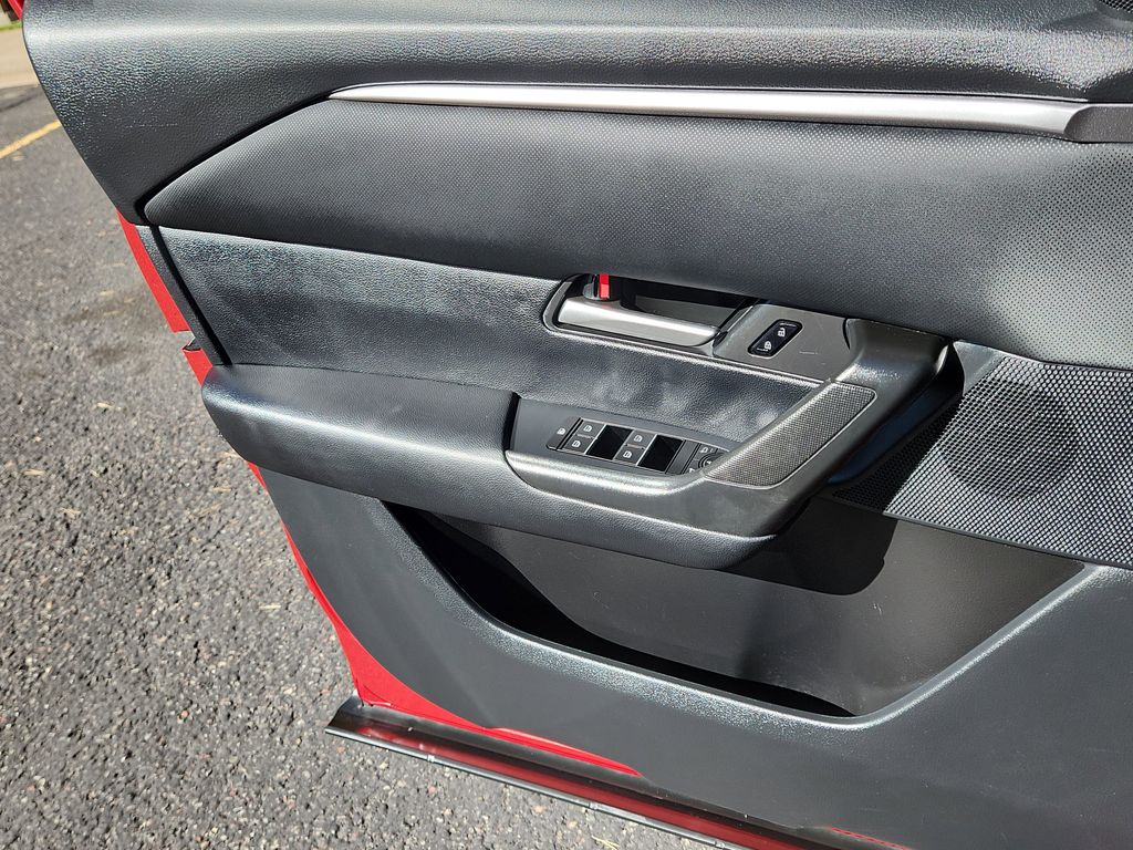 2023 Mazda CX-50 2.5 Select photo 4