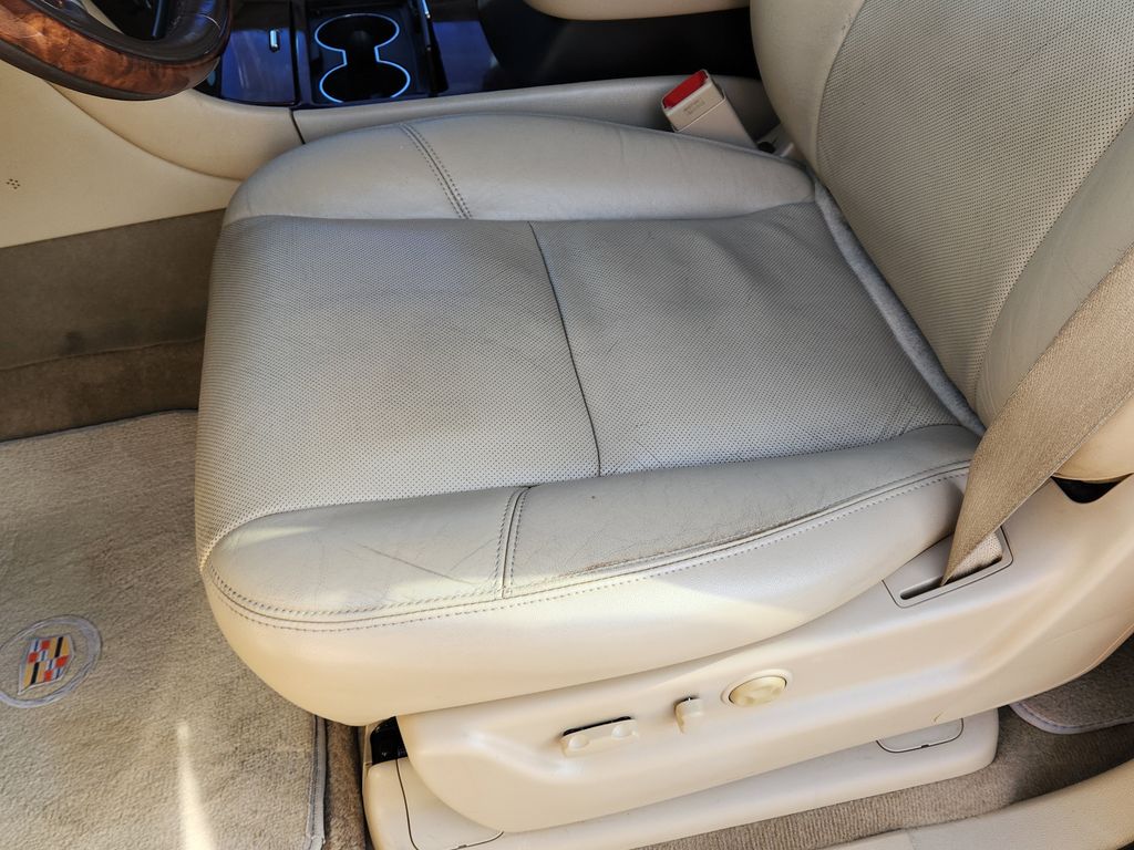 2013 Cadillac Escalade Luxury - Photo 6