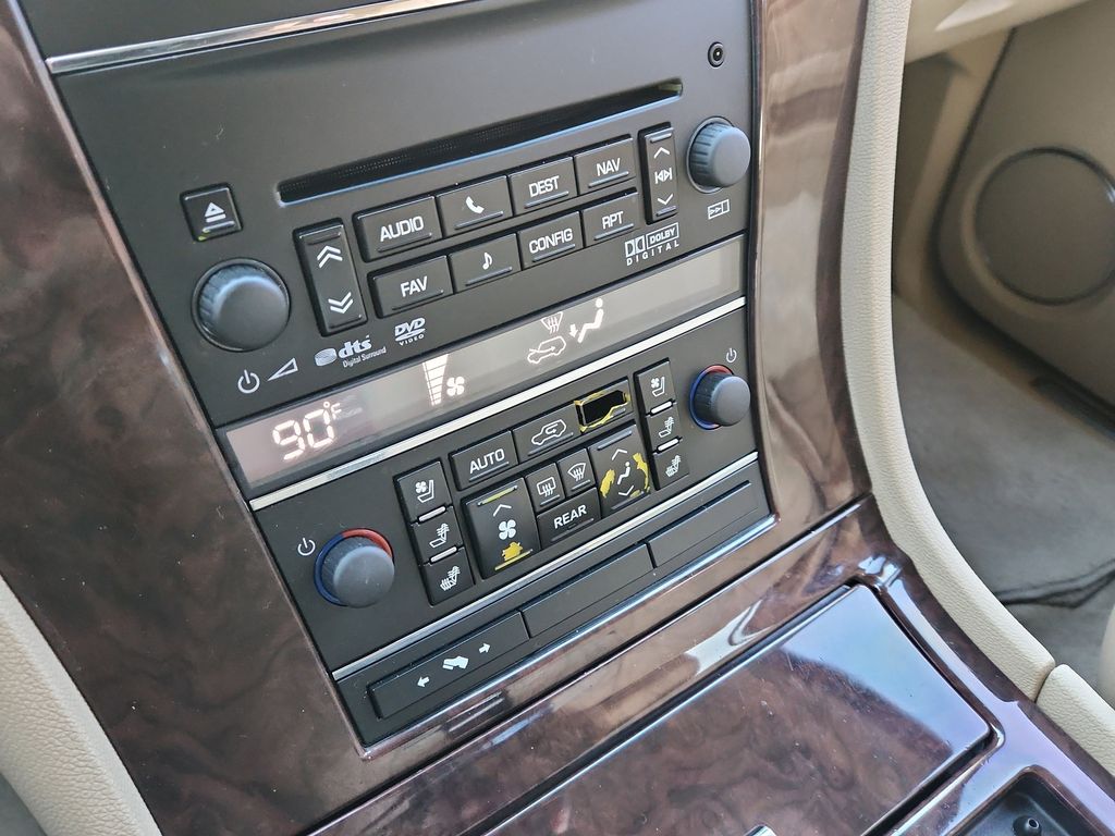 2013 Cadillac Escalade Luxury - Photo 26