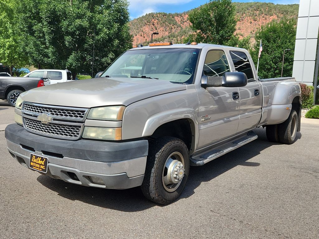 2005 Chevrolet Silverado 3500 LT - Photo 4