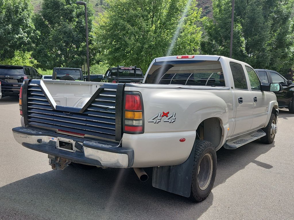 2005 Chevrolet Silverado 3500 LT - Photo 3