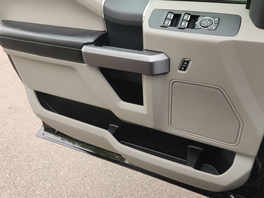 2022 Ford F-250 Super Duty XLT - Photo 6