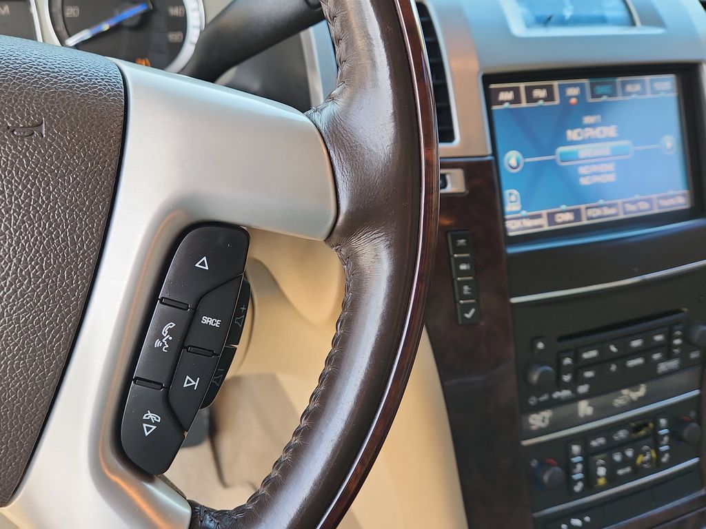 2013 Cadillac Escalade Luxury - Photo 22