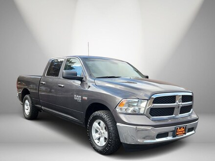 2021 Ram 1500 Classic SLT Truck Crew Cab