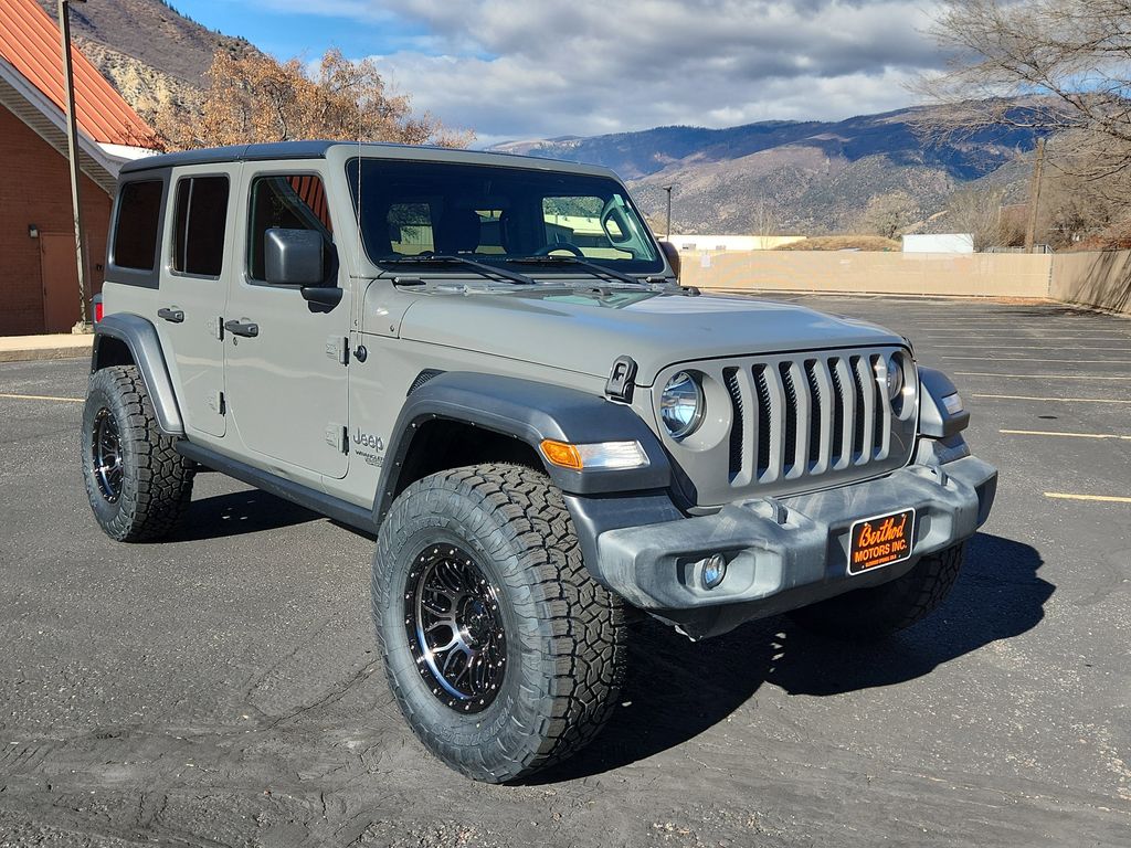 2019 Jeep Wrangler Unlimited Sport photo 2