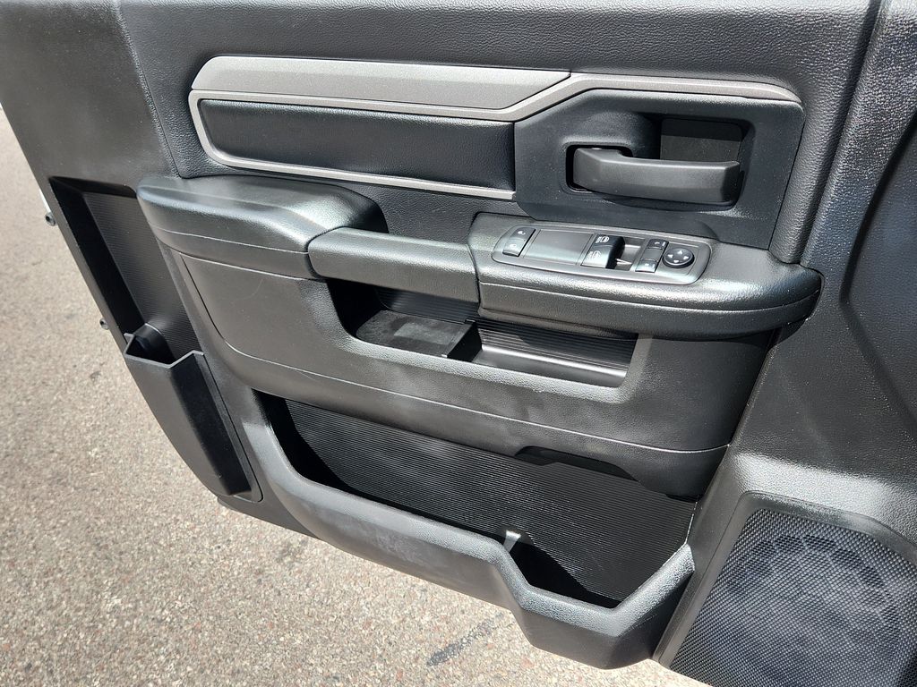 2022 RAM Ram 3500 Pickup Tradesman - Photo 6