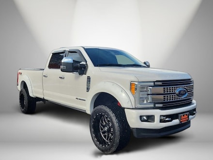 2017 Ford F-350 Truck Crew Cab
