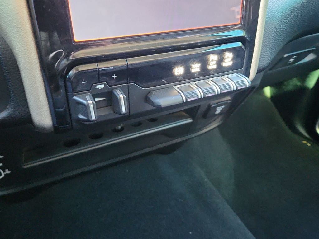 2024 RAM Ram 2500 Pickup Laramie - Photo 25