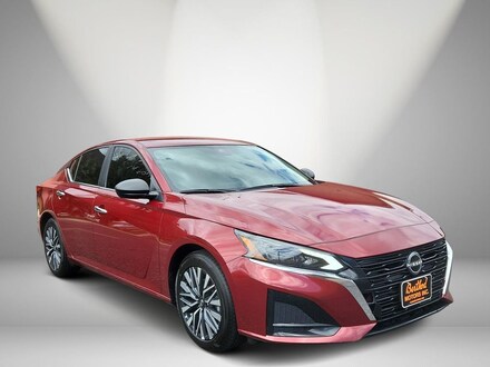 2025 Nissan Altima SV Sedan