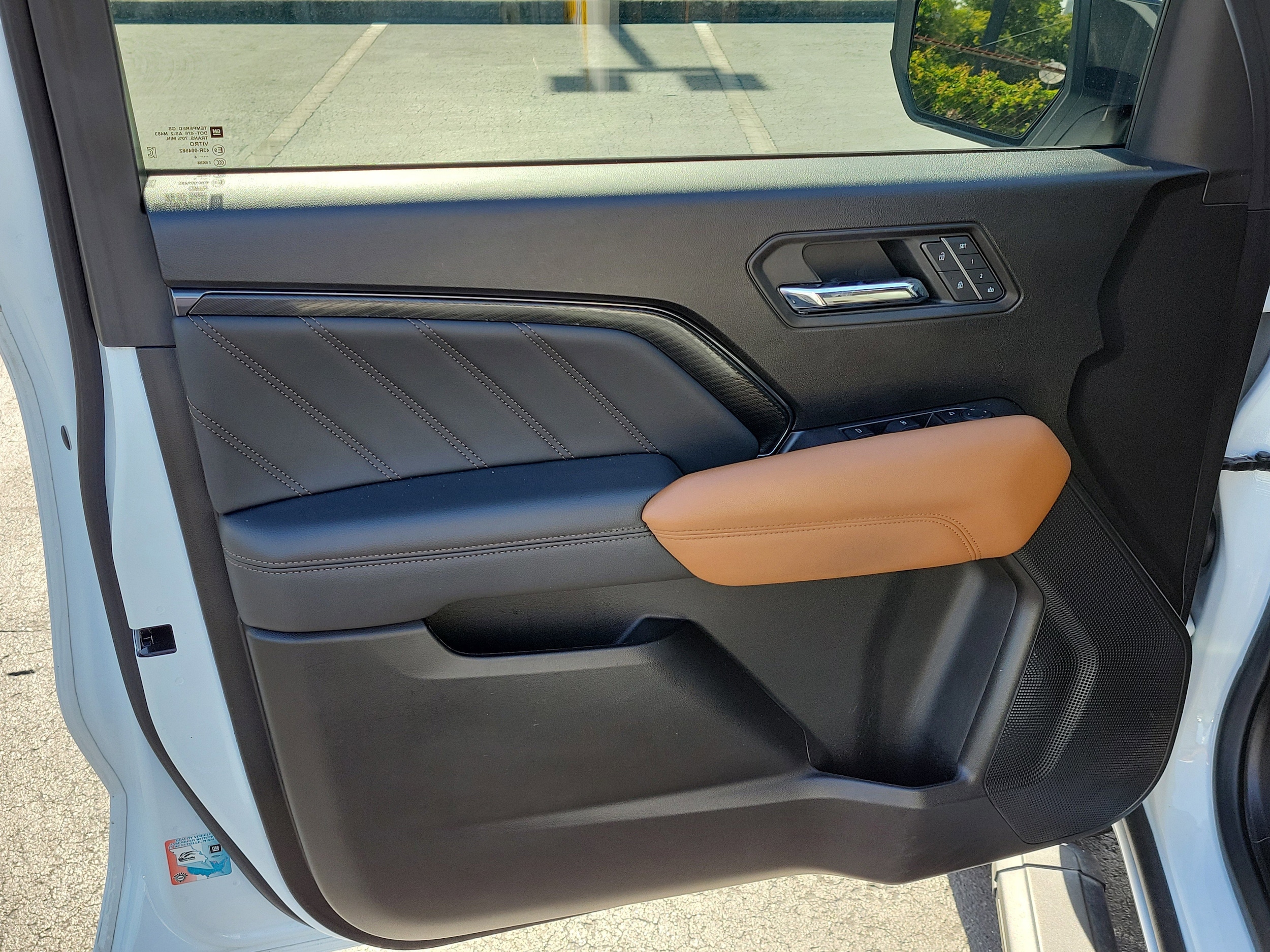 2024 GMC Canyon AT4 - Photo 17