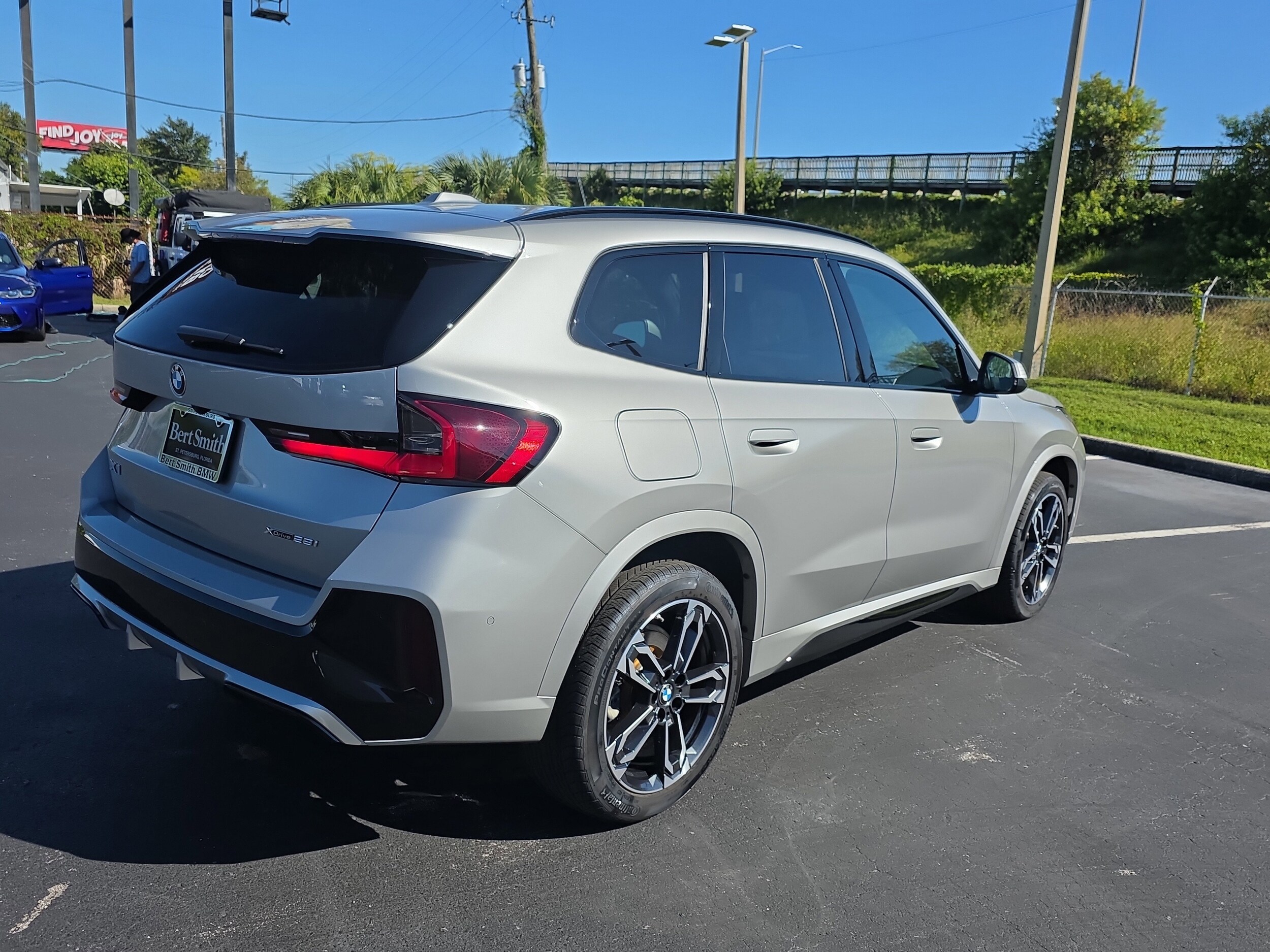 2025 Bmw X1 XDrive28i photo 3