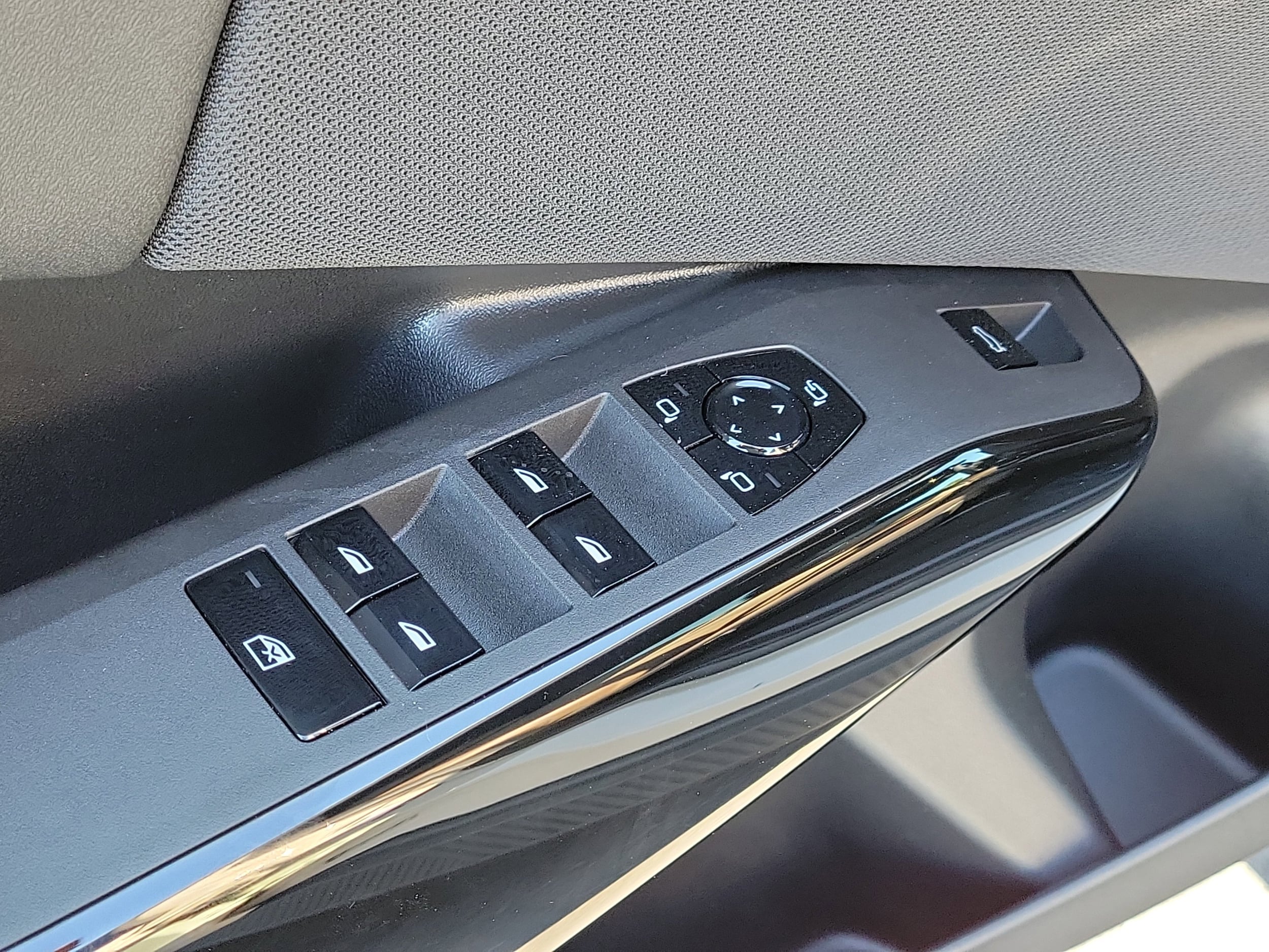 2026 BMW X3 30 - Photo 16