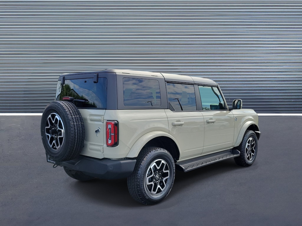 Used 2025 Ford Bronco Outer Banks Outer Banks 4x4