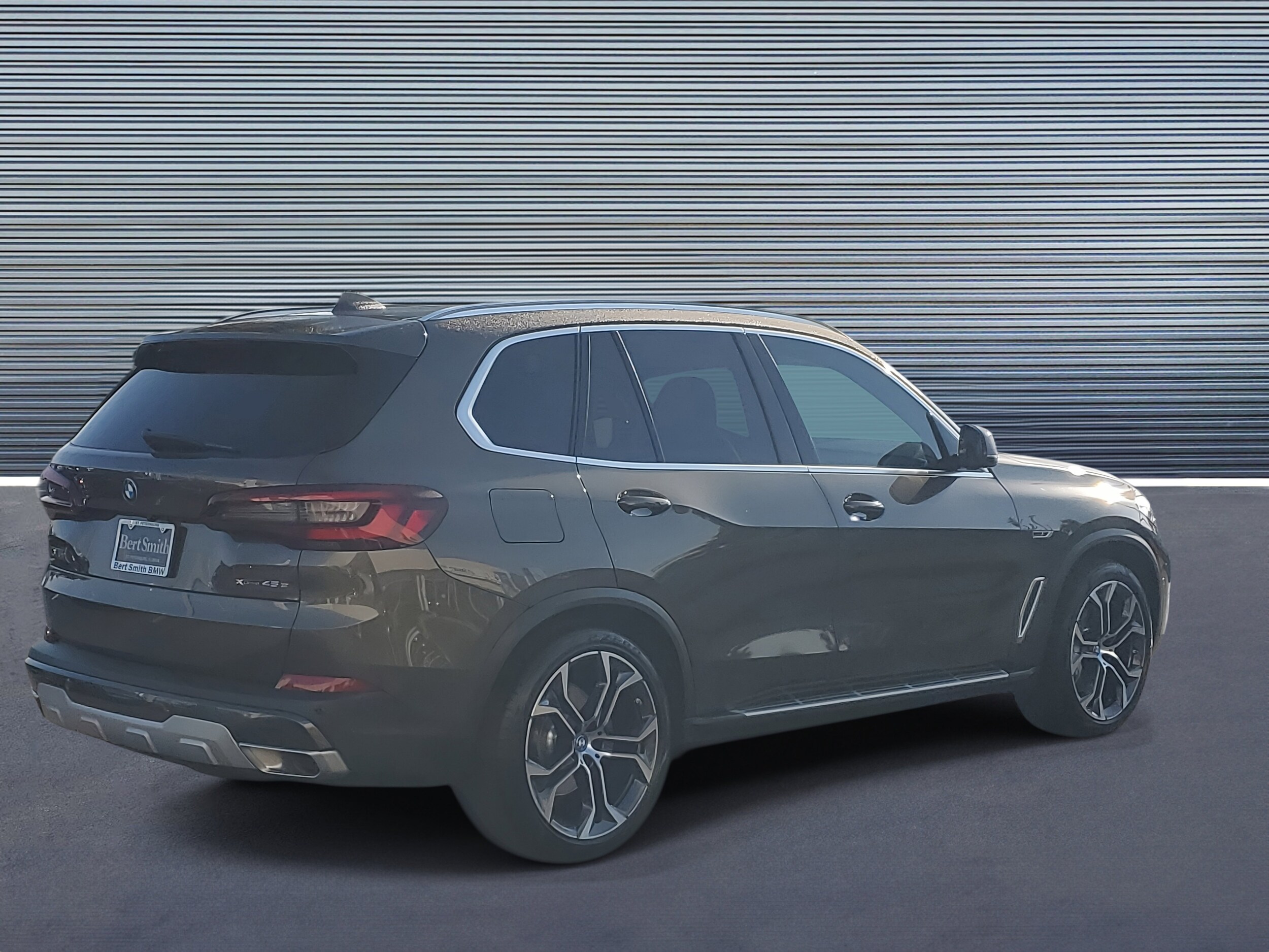 2023 Bmw X5 xDrive45e photo 2