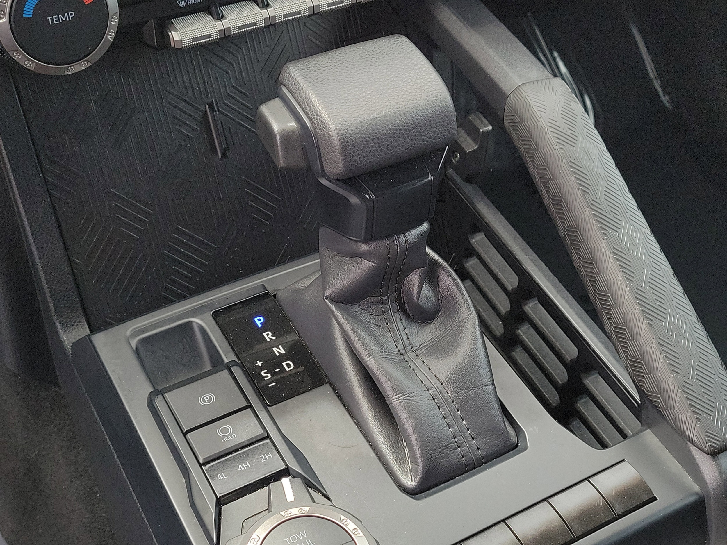 2024 Toyota Tacoma SR5 - Photo 24