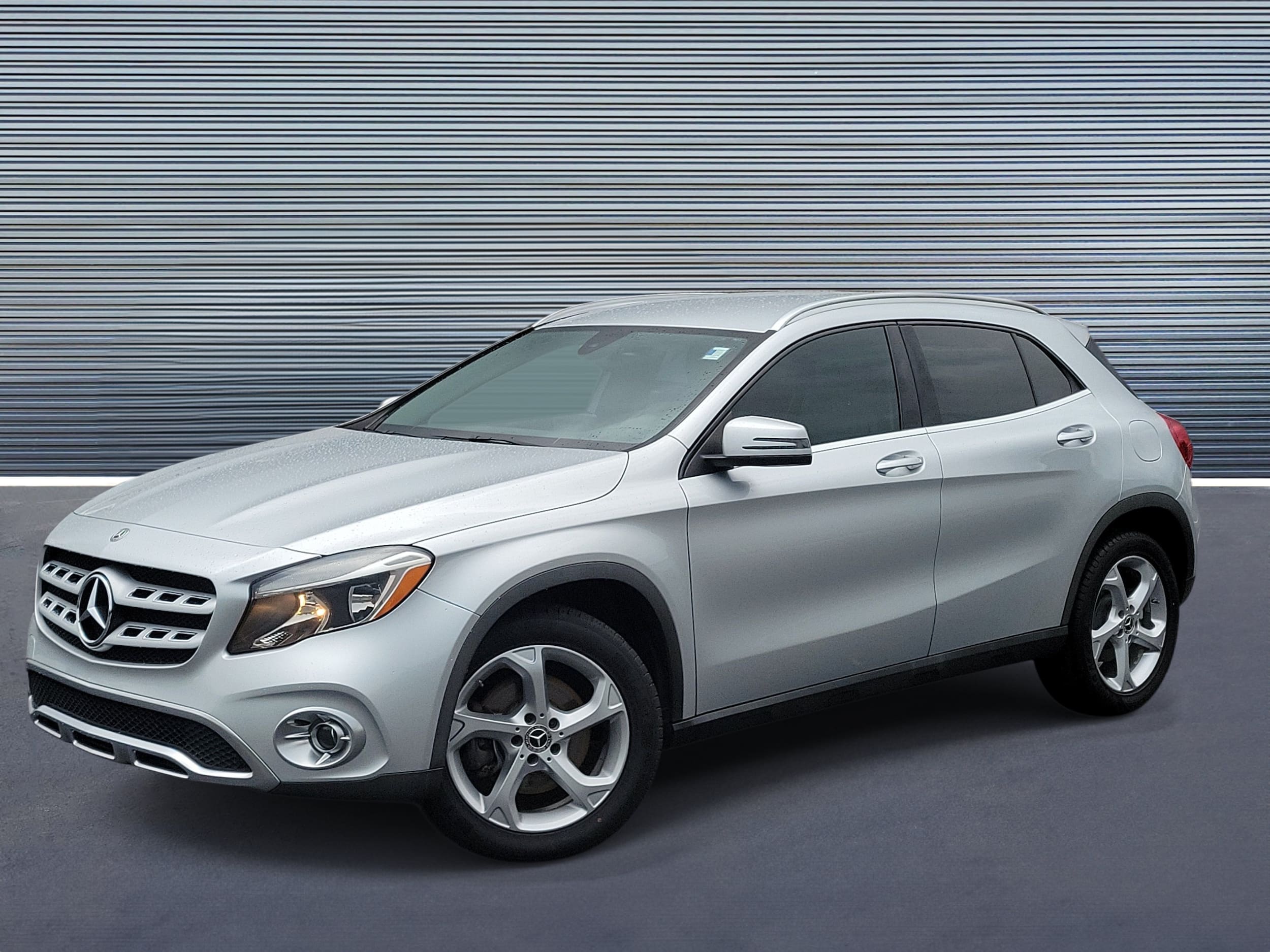 Used 2019 Mercedes-Benz GLA-Class GLA250 with VIN WDCTG4EB2KU015907 for sale in St. Petersburg, FL