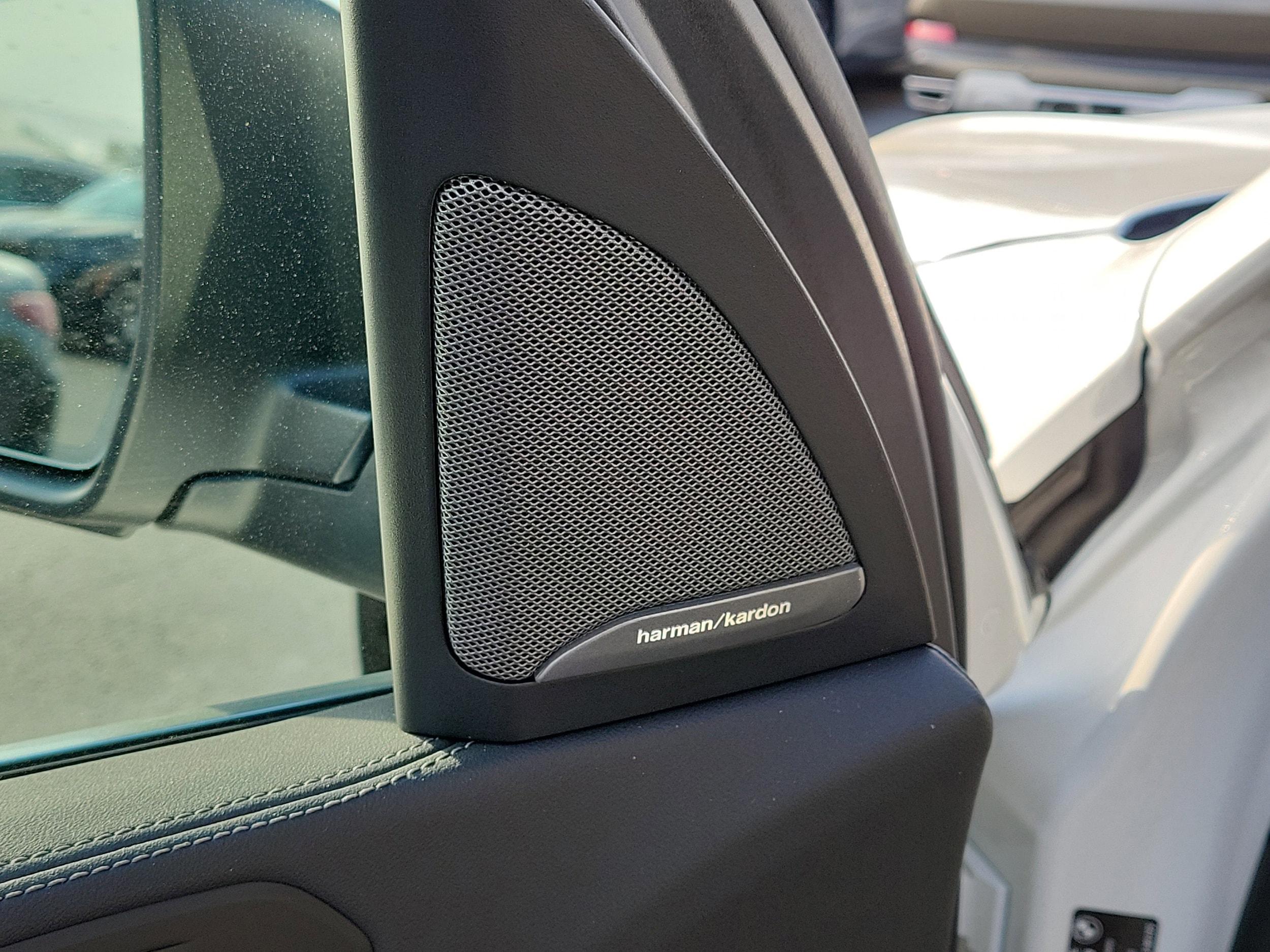 2026 BMW X5 40i - Photo 14