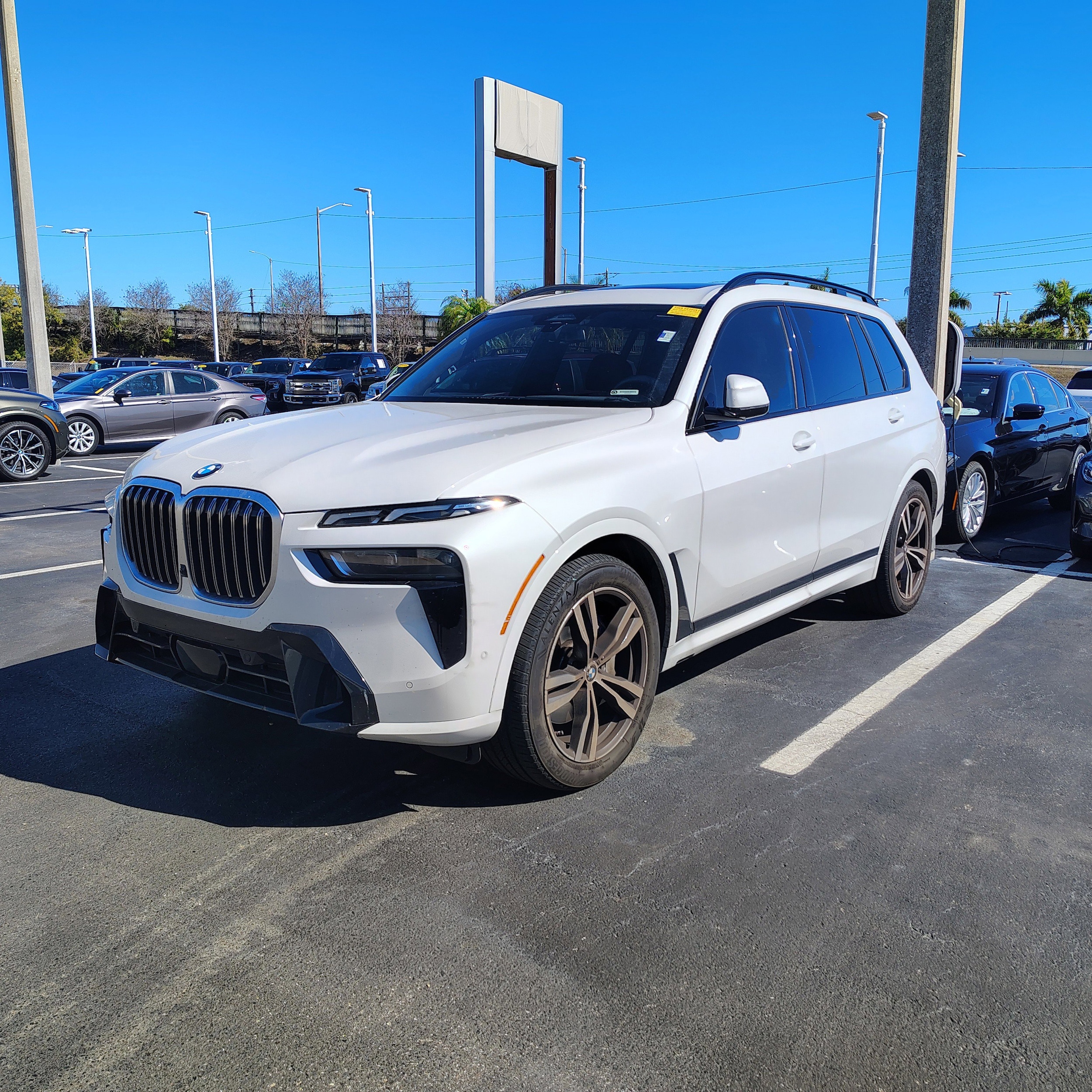 2024 BMW X7 xDrive40i Sports Activity Vehicle 