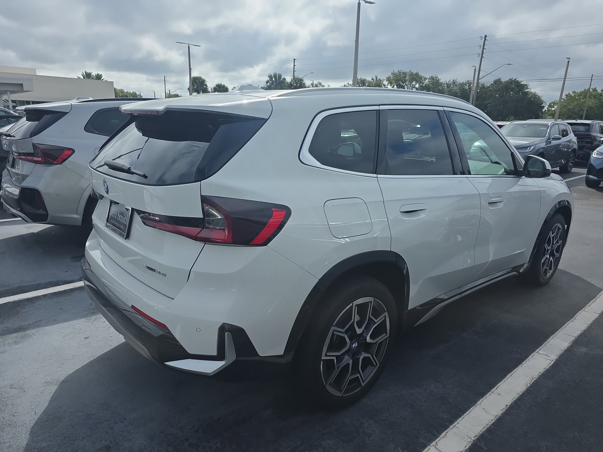 2025 Bmw X1 XDrive28i photo 3