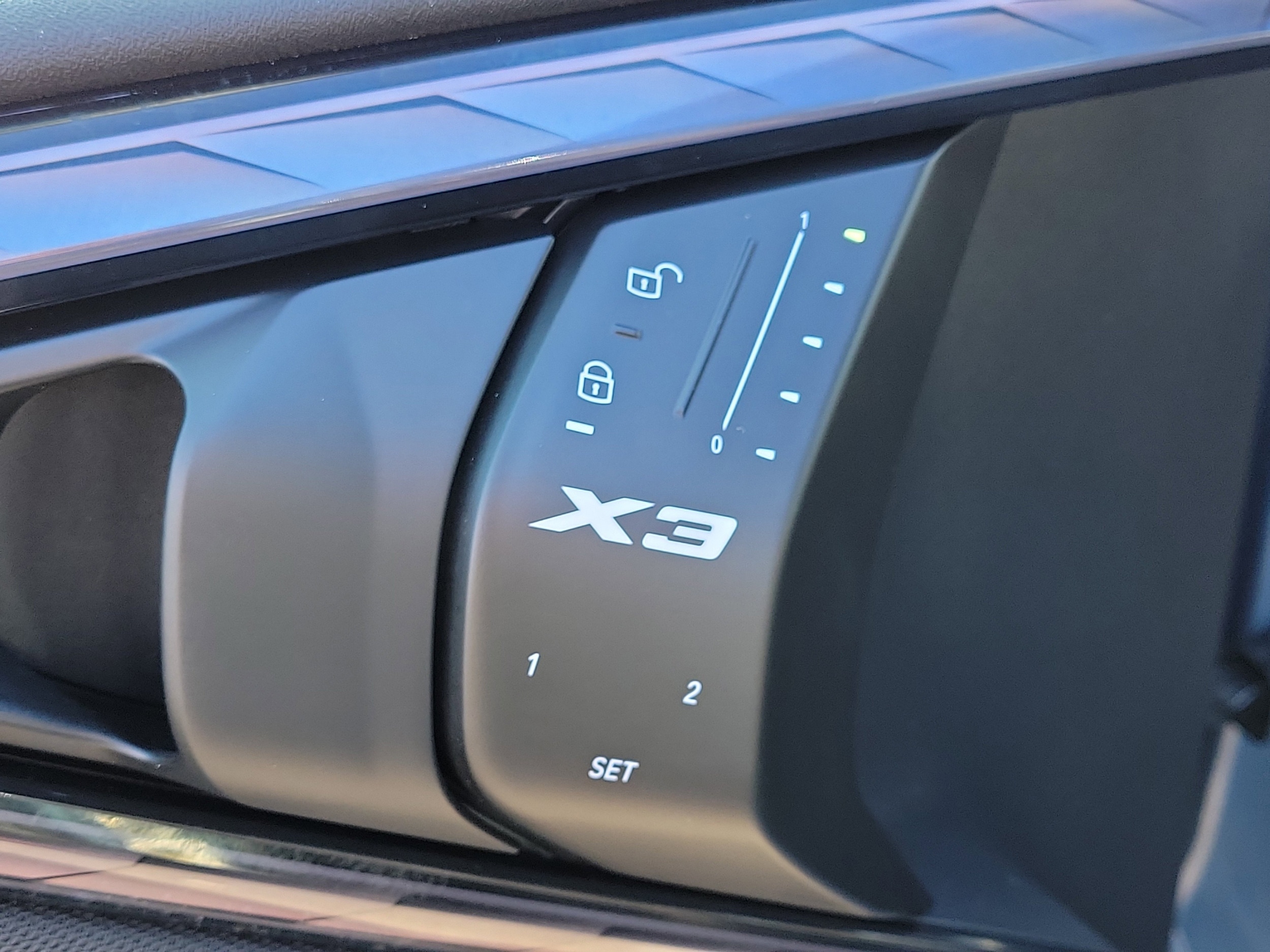 2025 BMW X3 30 - Photo 20