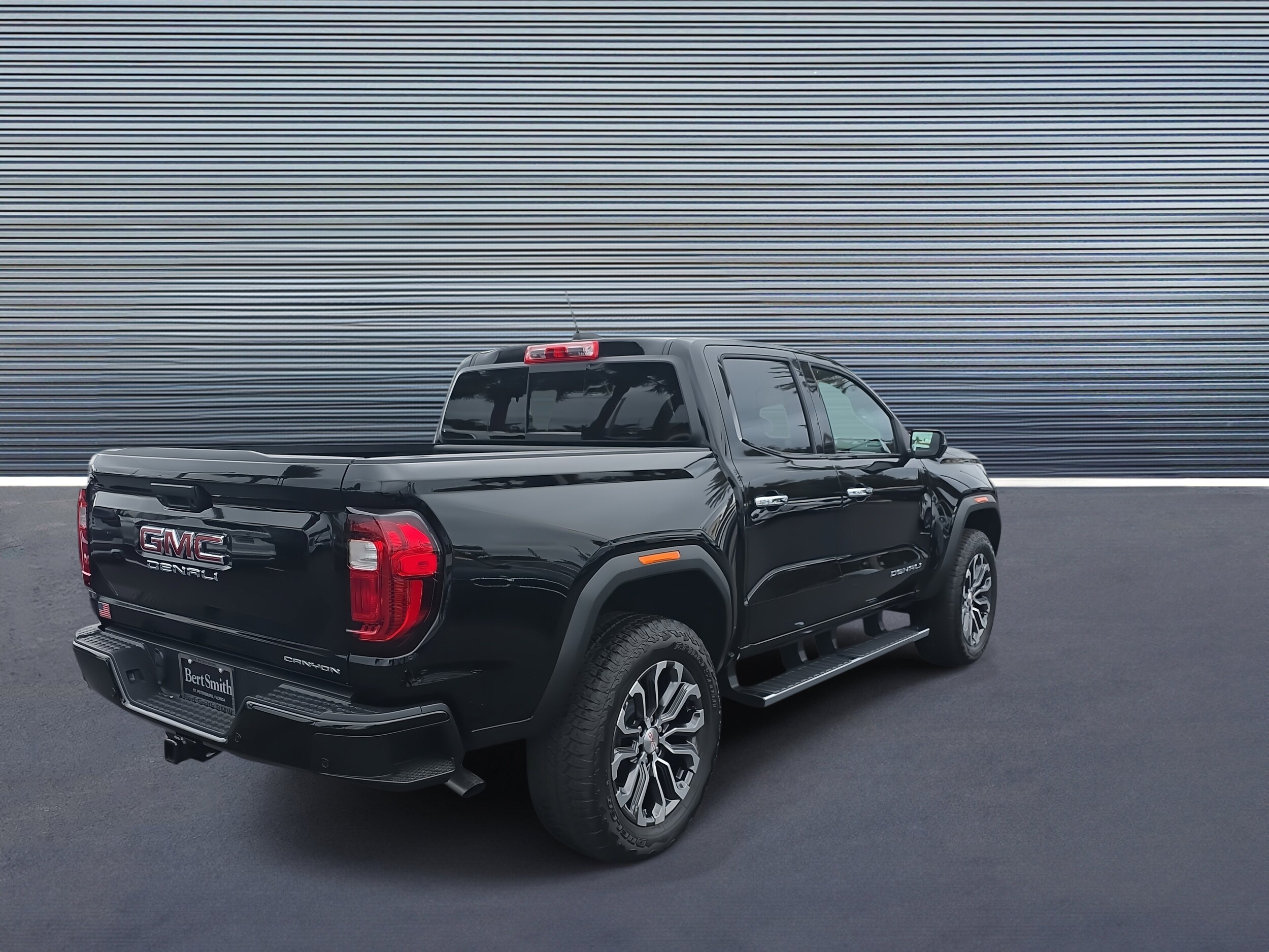 2025 Gmc Canyon Denali photo 3