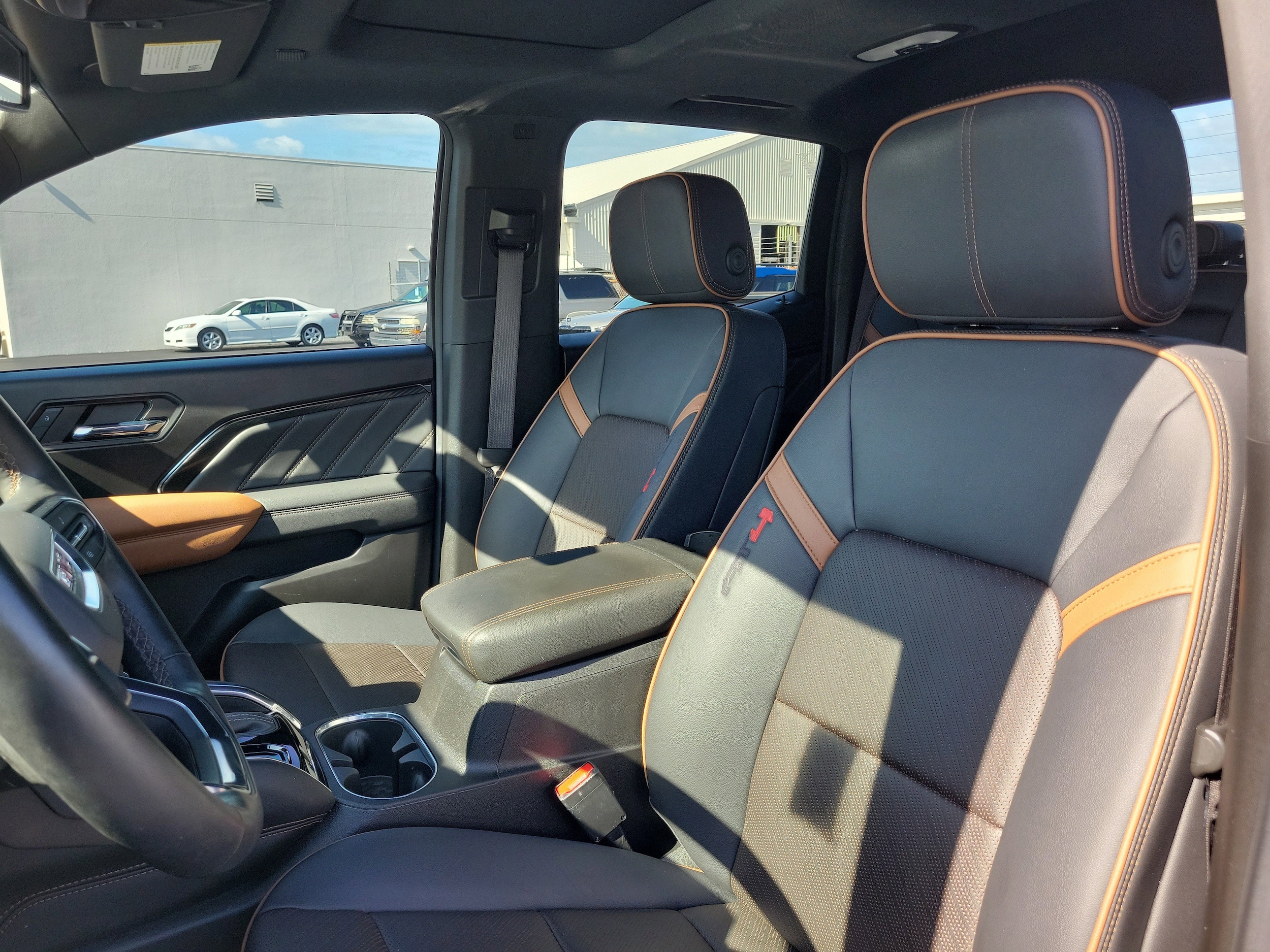 2024 GMC Canyon AT4 - Photo 21