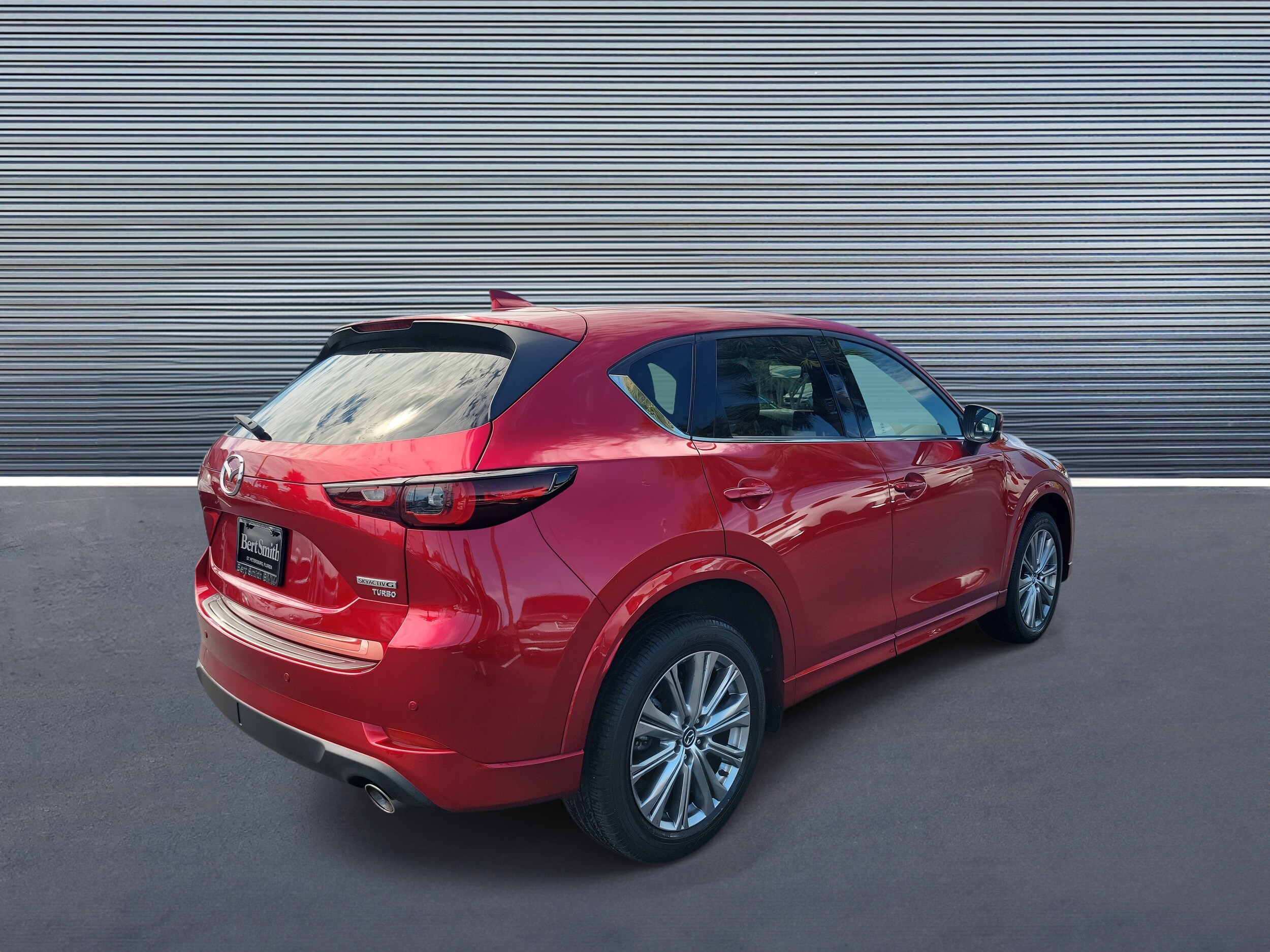 2022 Mazda CX-5 2.5 Turbo Signature photo 3