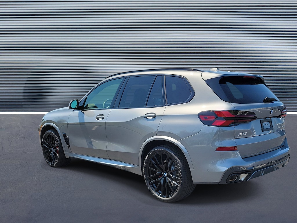 New 2026 BMW X5 sDrive40i SUV