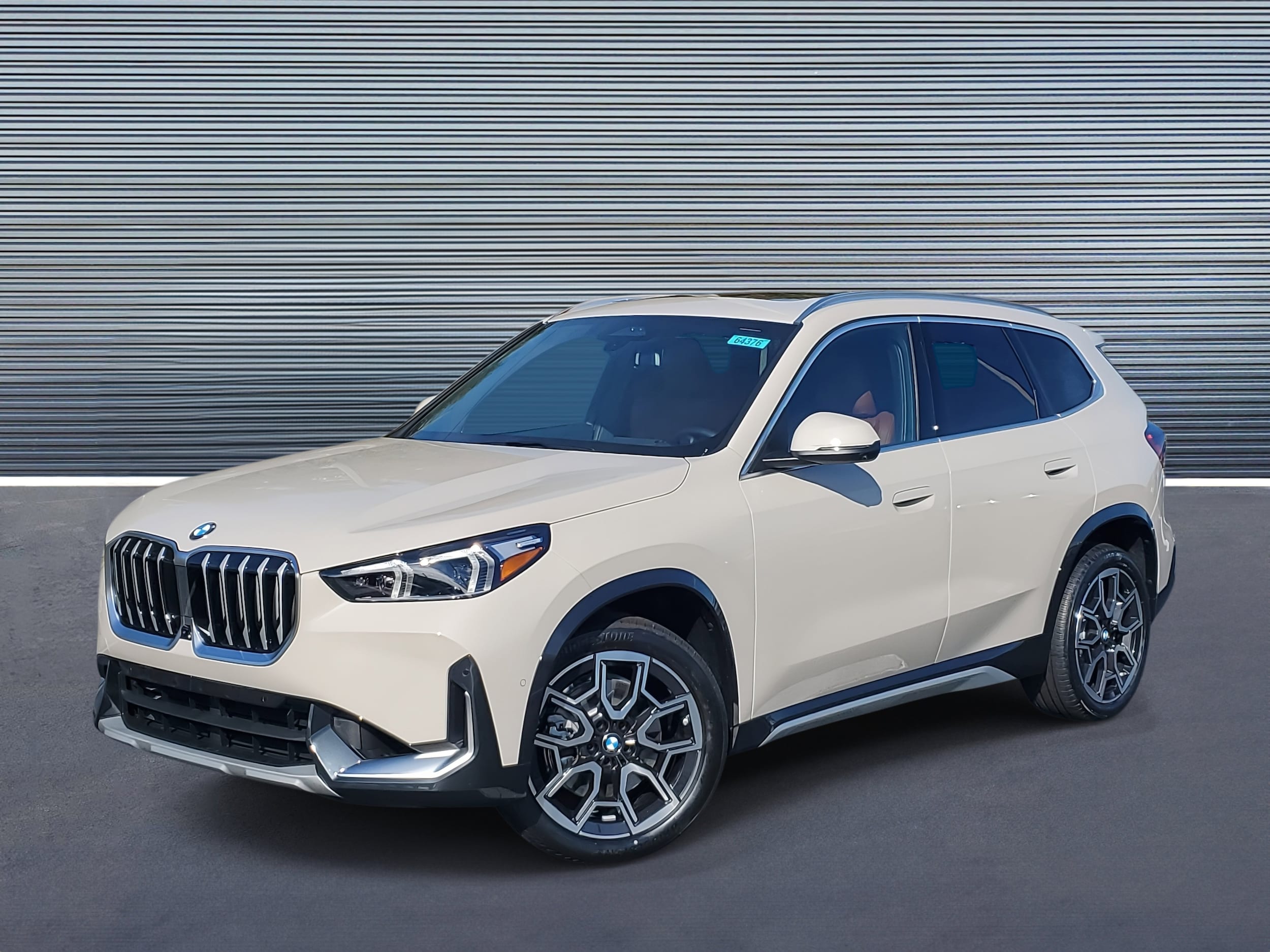 2026 BMW X1 28i's photo