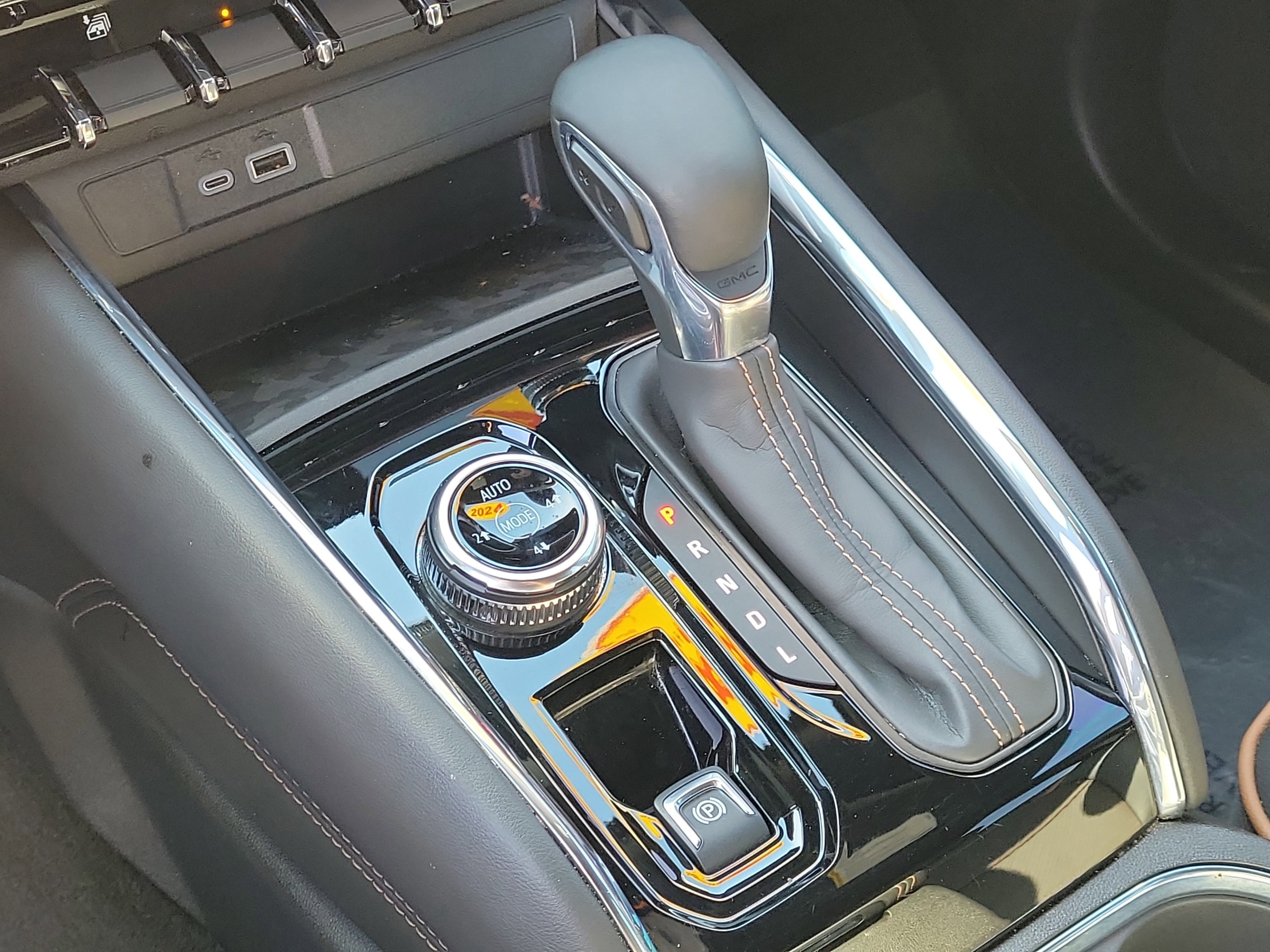 2024 GMC Canyon AT4 - Photo 26